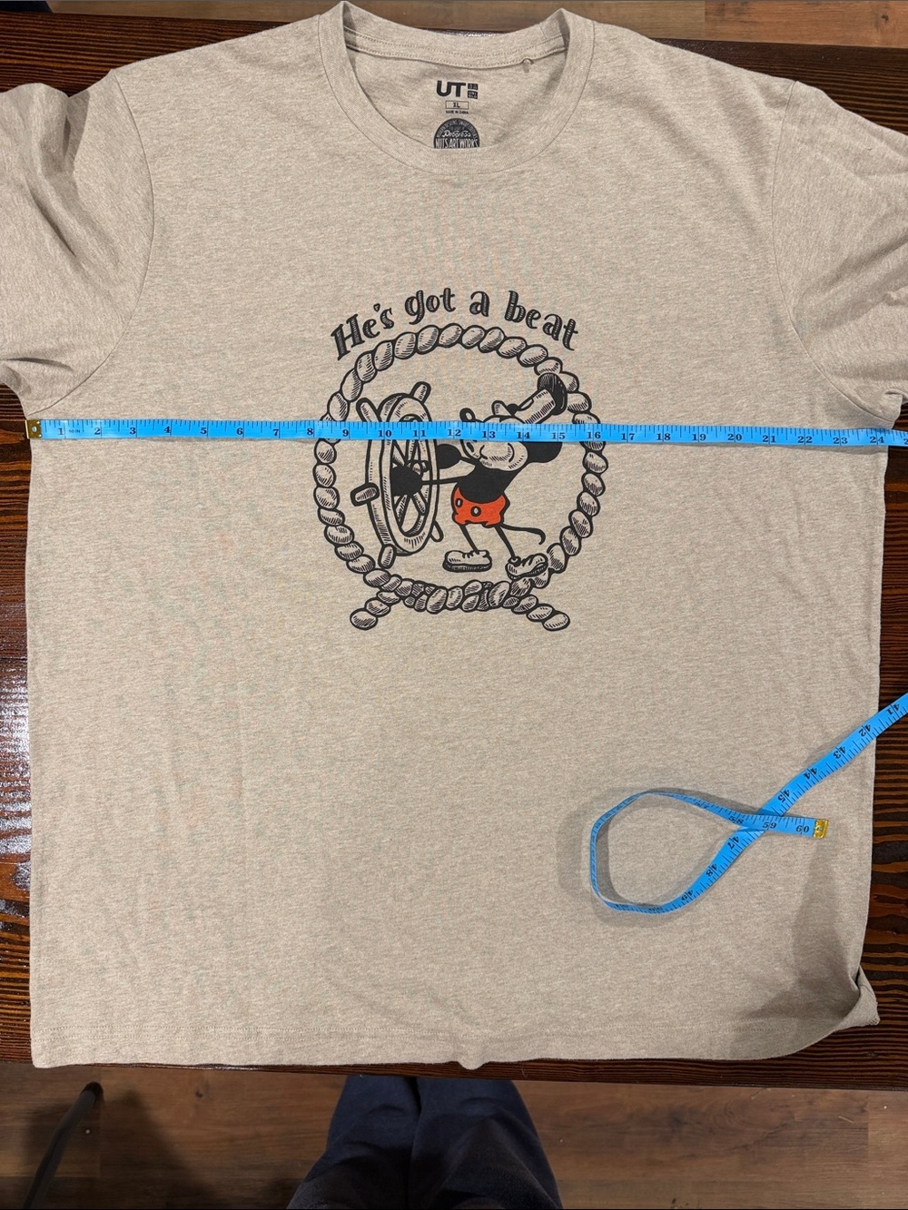 Disney UT Graphic Tee in Tan and Black size XL - Picture 5 of 7